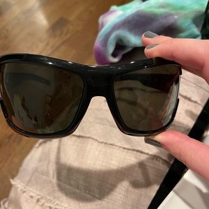 Black Gucci sunglasses